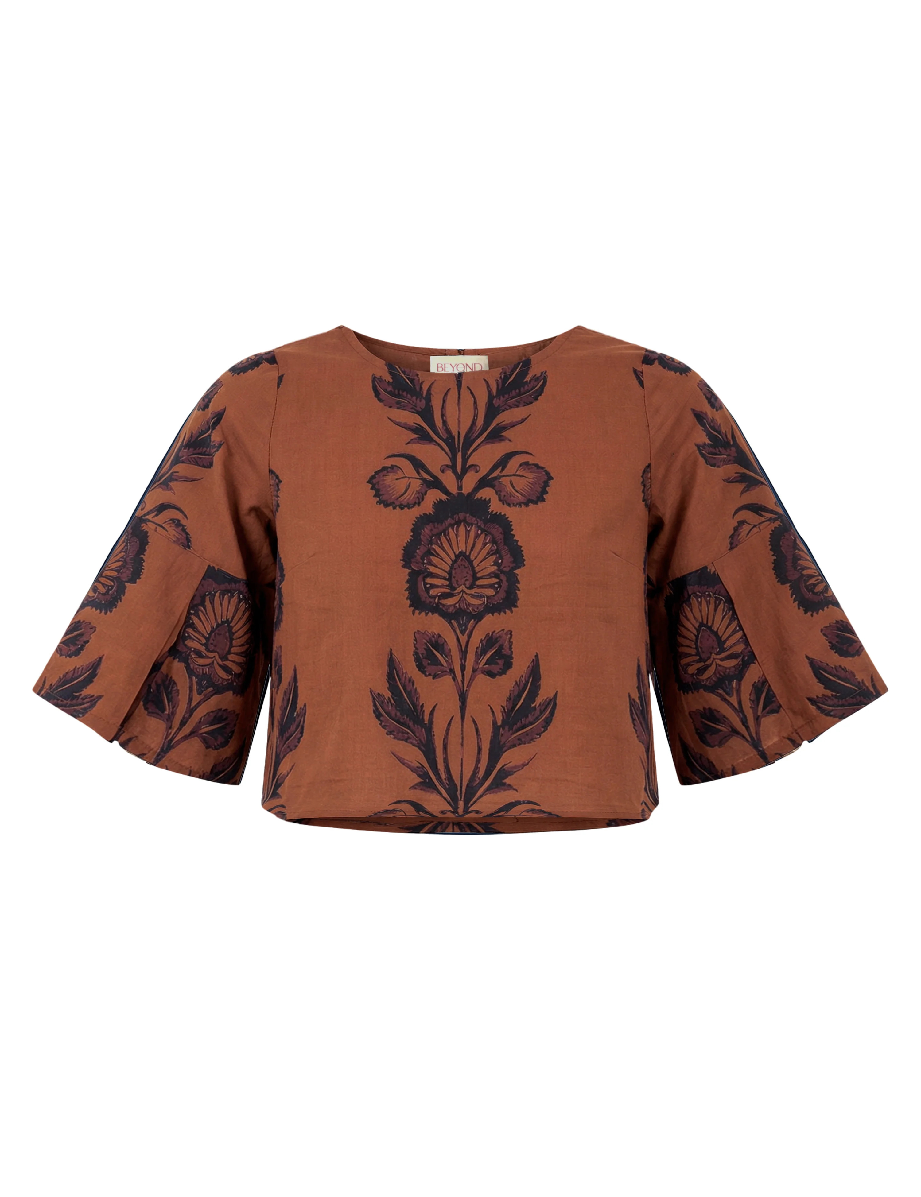 766 London Top | Beyond By Vera