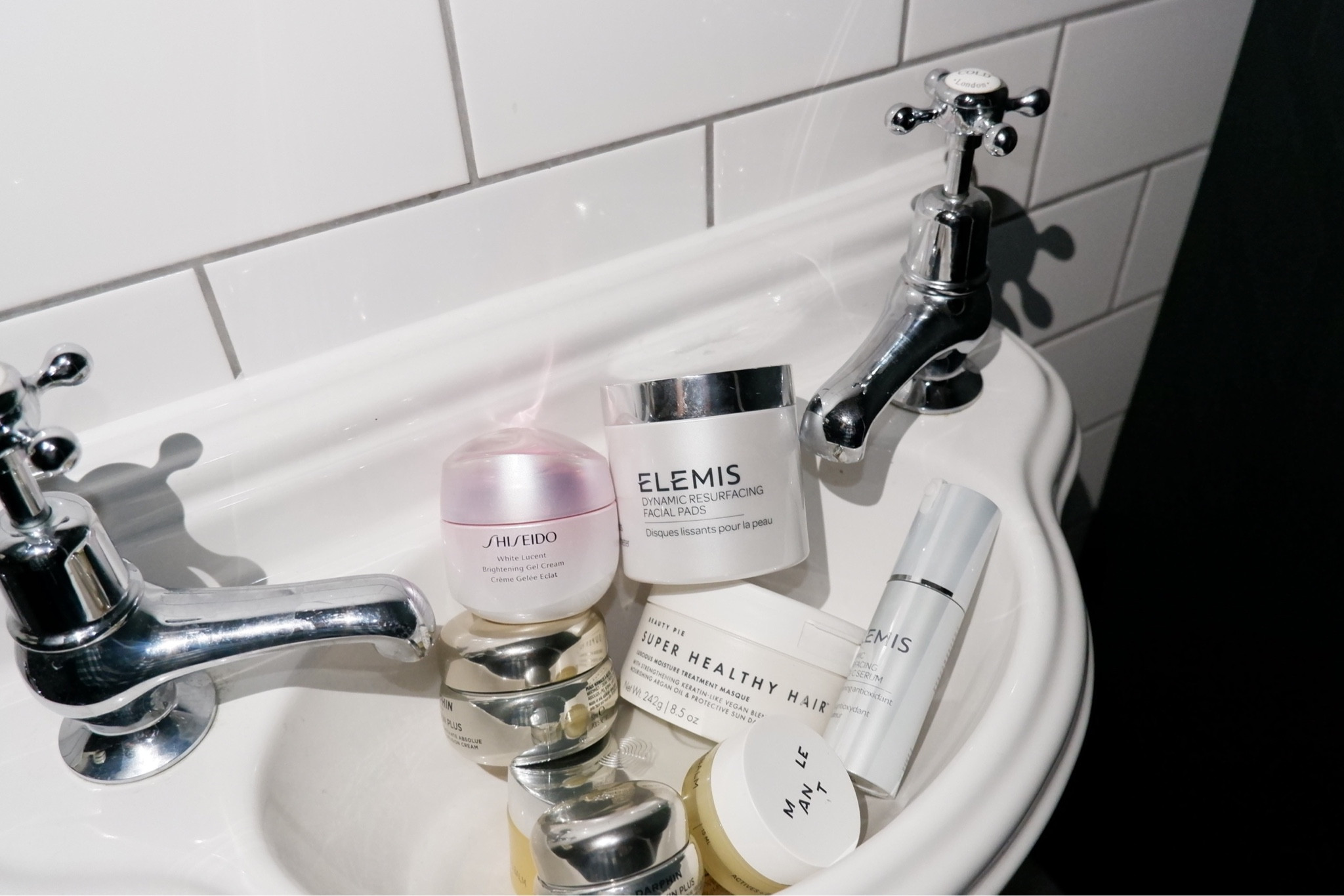SKINCARE SECRETS


#LTKeurope #LTKunder50 #LTKstyletip