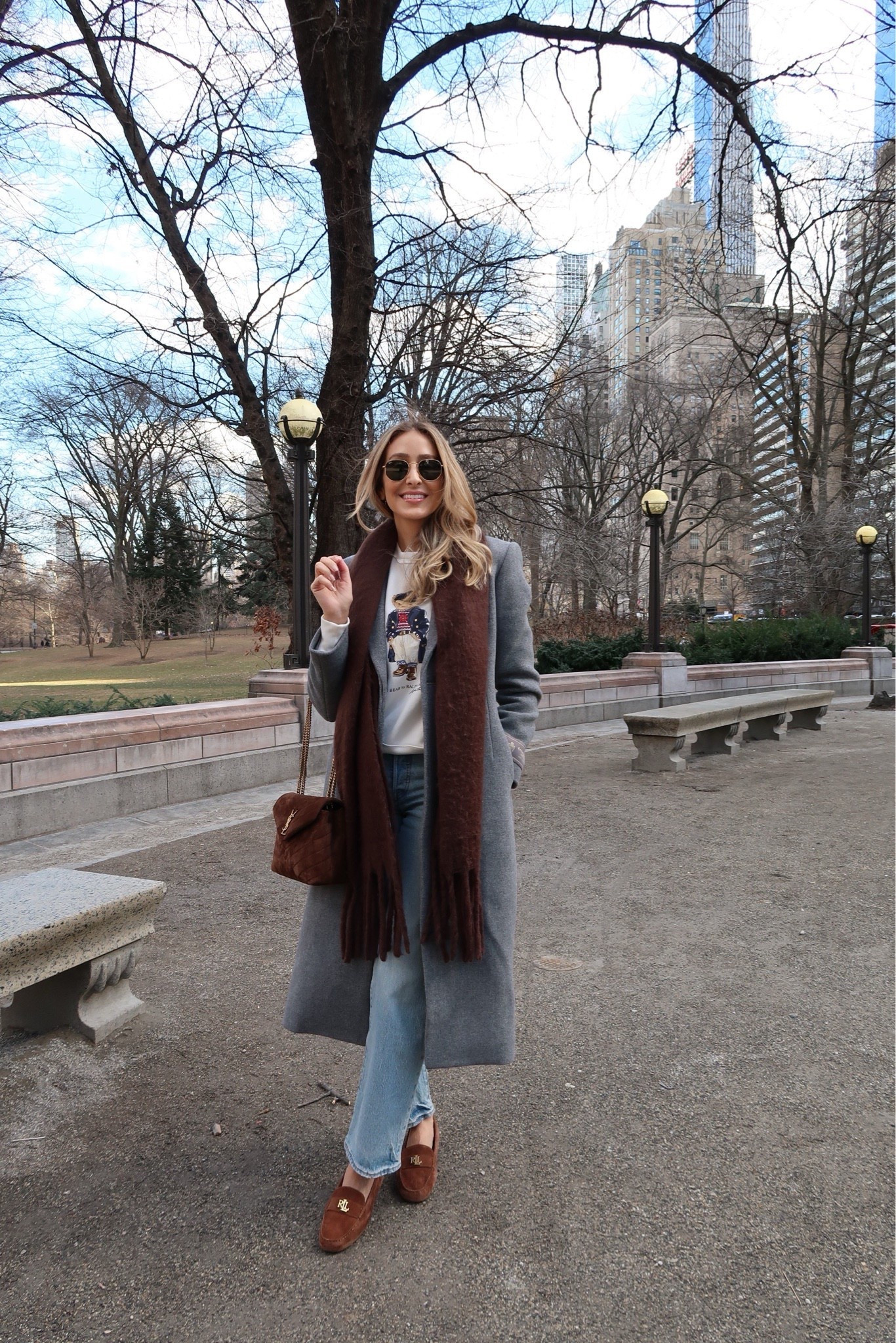 Fall outfit idea that I’m wearing today in New York! Super elegant and warm! Everything fits true to size and I’m wearing size small 


#LTKStyleTip #LTKU #LTKSeasonal