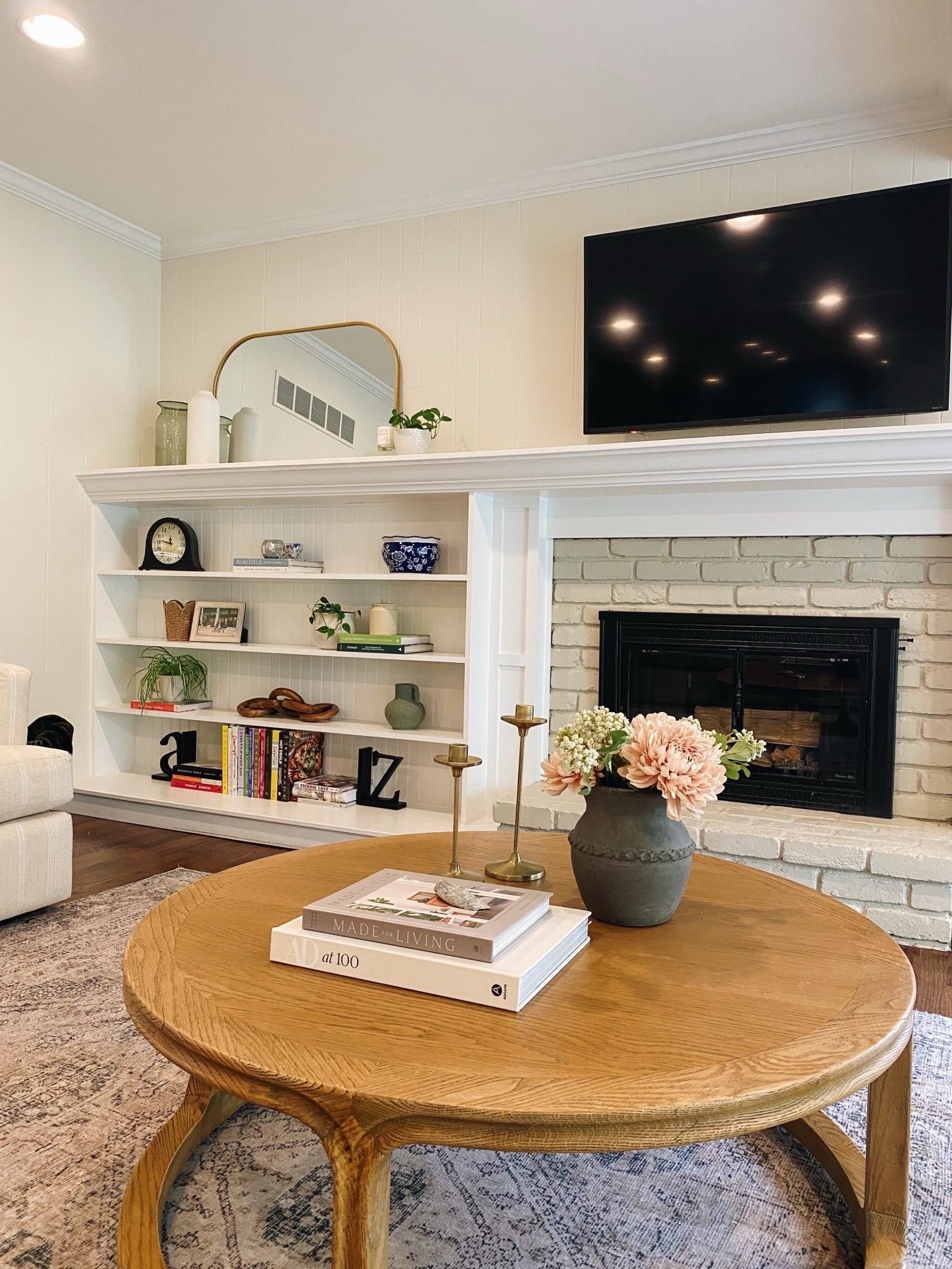 See Sherwin Williams Shoji White in action in my Cozy Minimalist living room! It’s a warm white with just enough depth to give a room definition and character, without feeling heavy or dark.

#shojiwhite #sherwinwilliamsshojiwhite #SWshojiwhite #sherwinwilliams #paint #interiorpaint #neutralpaint #whitepaint #neutralhome #homeupdate #homeremodel #homerenovation #homemakeover #homestyle #homedesign

#LTKSaleAlert #LTKHome