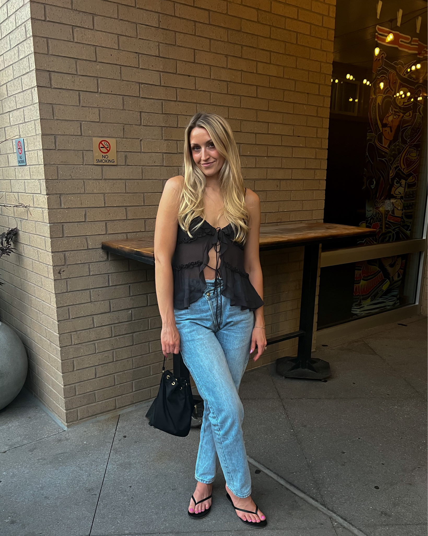 date night look | jeans run tts for a looser fit, I size up one full size in Tkees 🫶🏻