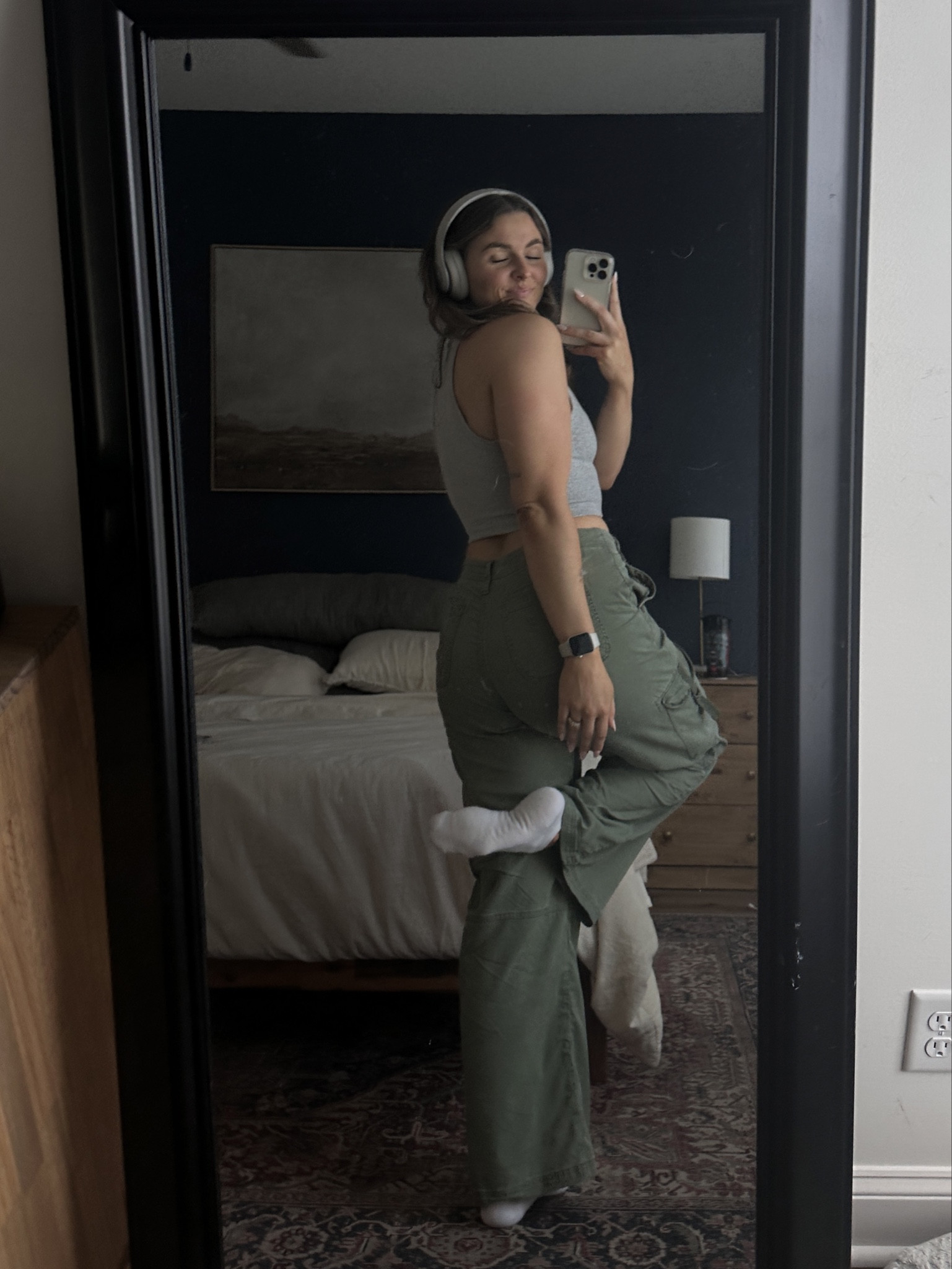 These #cargopants from #americaneaglr are absolutely PERFECT. They are very lightweight and breathable. They are so so flattering! 

#LTKSeasonal #LTKGiftGuide #LTKmidsize