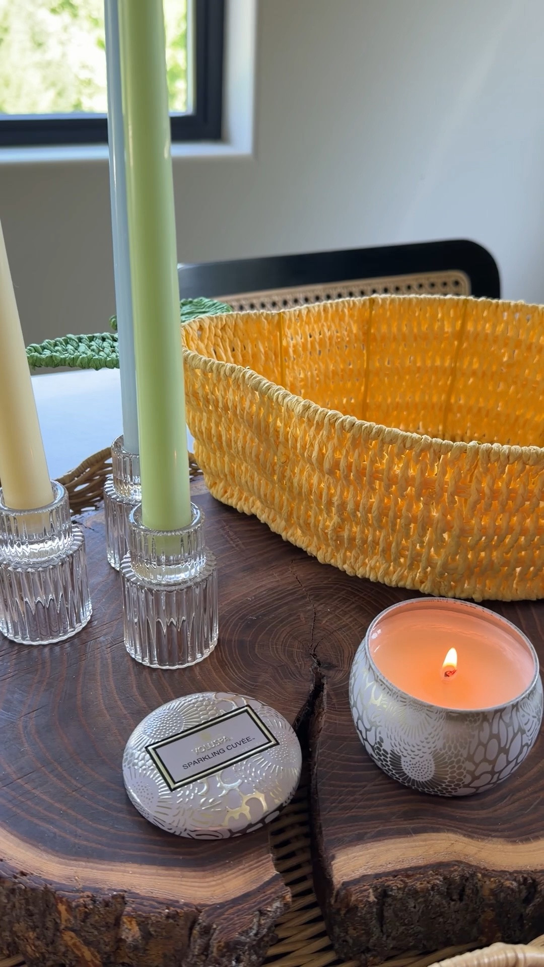 Gifted this @Voluspa Sparkling Cuvée candle for the birthday girl and snagged a cutie tincture size for myself. Love this scent for summer it’s so fresh and citrusy 🍋‍🟩 🥂