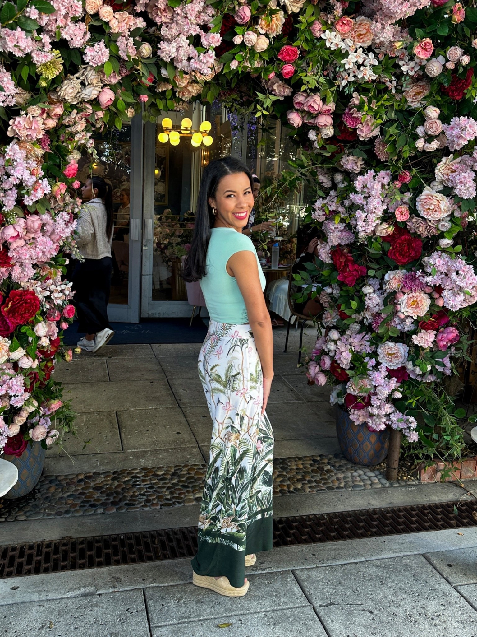 📍Little Hen restaurant, Miami, Florida

Top: ASOS (size: 2)/
Pants: H&M/
Shoes: Kelly & Katie

brunch outfit, easter outfit, spring outfit, casual, ootd, women’s fashion #brunchoutfit #easteroutfit #springoutfit #casual #ootd #women #fashion

#LTKootd