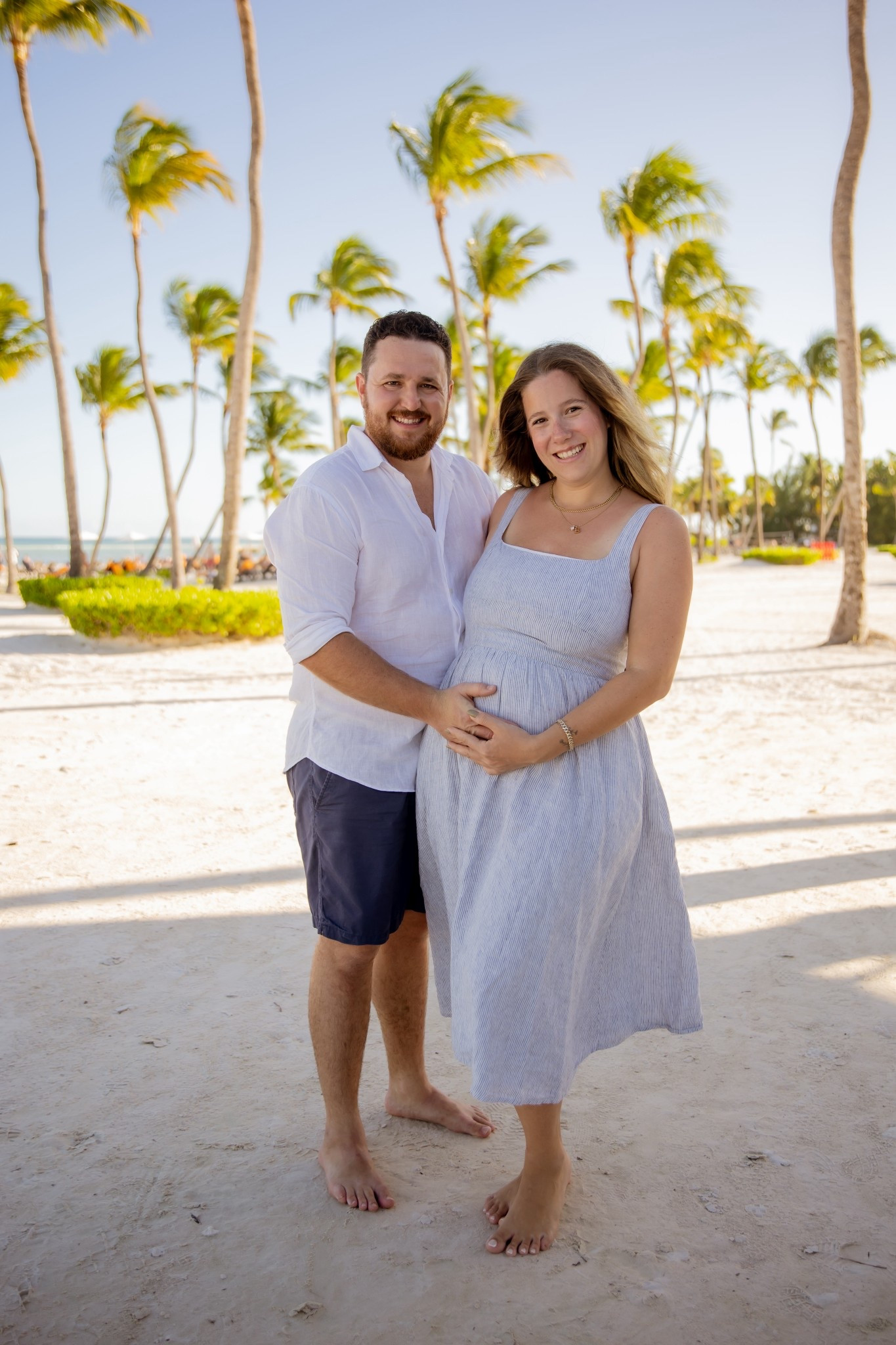 What I actually wore pregnant + chasing a toddler 👀

Nothing fancy over here… just outfits that worked in real life.
Think: easy to throw on, bump-friendly, and comfortable enough to keep up with a toddler all day (because sitting is not an option anymore 😂)

I stopped trying to “style” full outfits and leaned into a simple formula instead:
– breathable, natural fabrics
– loose but still flattering fits
– pieces I can repeat without thinking

If I can bend down, run after him, and still feel put together… it’s a win 🤍

Saving these because let’s be real—getting dressed during pregnancy is a whole different sport 🫠

Which one would you actually wear??👇🏼

#pregnancystyle #momstyle #bumpfriendly #maternityoutfits #momlife 

#LTKmomlife #LTKBump #LTKBaby