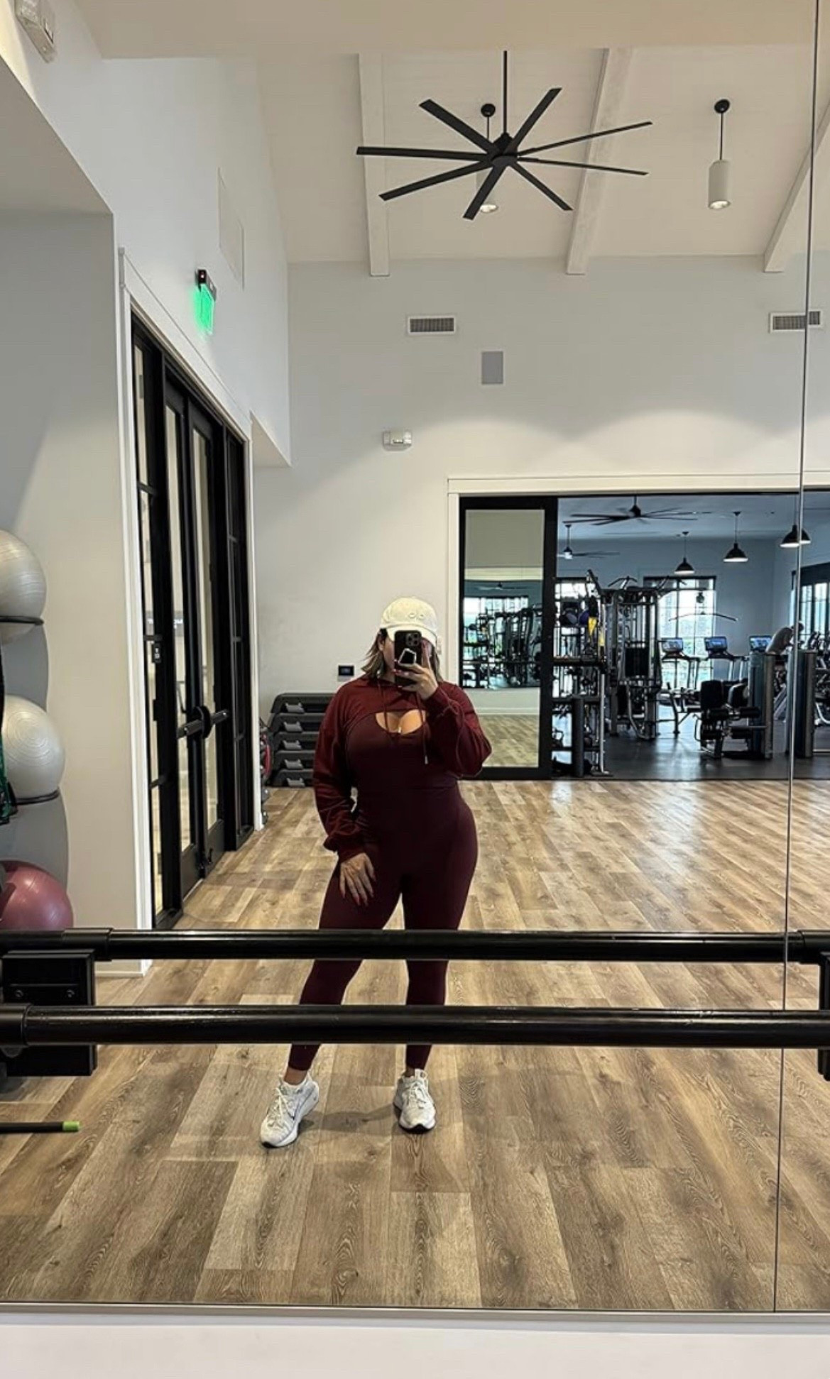 Leggings L
Bra top XL
Cover up XL


#MidsizeFitness #MidsizeStyle #CurvyFitness #CurvyAthleisure #RealBodyFitness #StrongNotSkinny
#AmazonActivewear #AffordableActivewear #ShopTheLook #FitnessFinds #DailyWorkout #TrendingActivewear