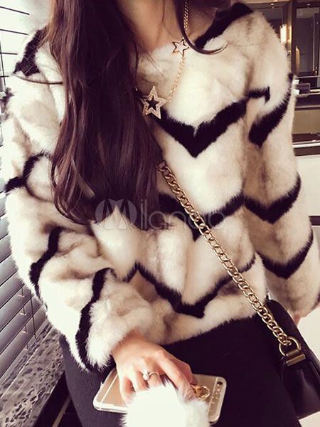 Faux Fur Coat Round Neck Long Sleeve Wavy Striped Ivory Winter Coat For Women | Milanoo
