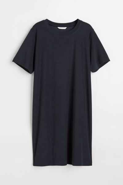 Conscious choice  Short, straight-cut T-shirt dress in soft terry. Round, trimmed neckline.SizeTh... | H&M (US + CA)