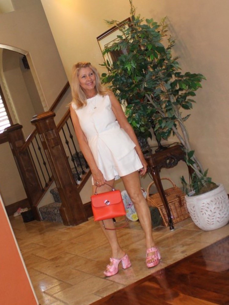 Summer outfit


#LTKFindsUnder50 #LTKOver40 #LTKStyleTip
