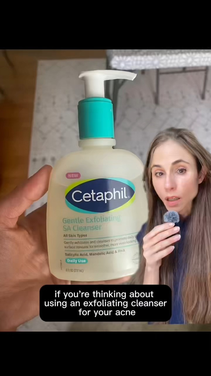 A common eyelid skincare mistake that can lead to dryness, irritation, and discomfort! Cleansers containing exfoliating ingredients such as salicylic acid, benzoyl peroxide, and alpha hydroxy acids (AHAs) can be too irritating for the delicate skin around the eyes. 

 #LTKBeauty