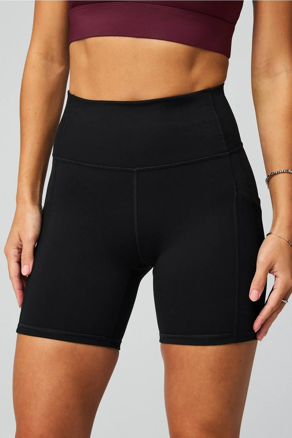 On-The-Go PowerHold® High-Waisted 6'' Short | Fabletics