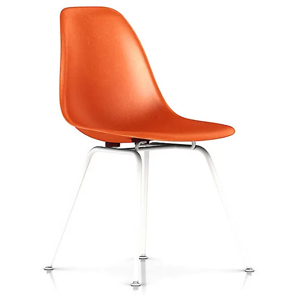 Eames Molded Fiberglass Side Chair with 4-Leg Base | Lumens