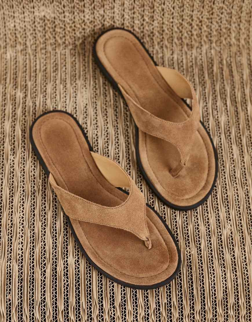 Vagabond Shoemakers Zaida suede flip flops in sand-Neutral | ASOS (Global)