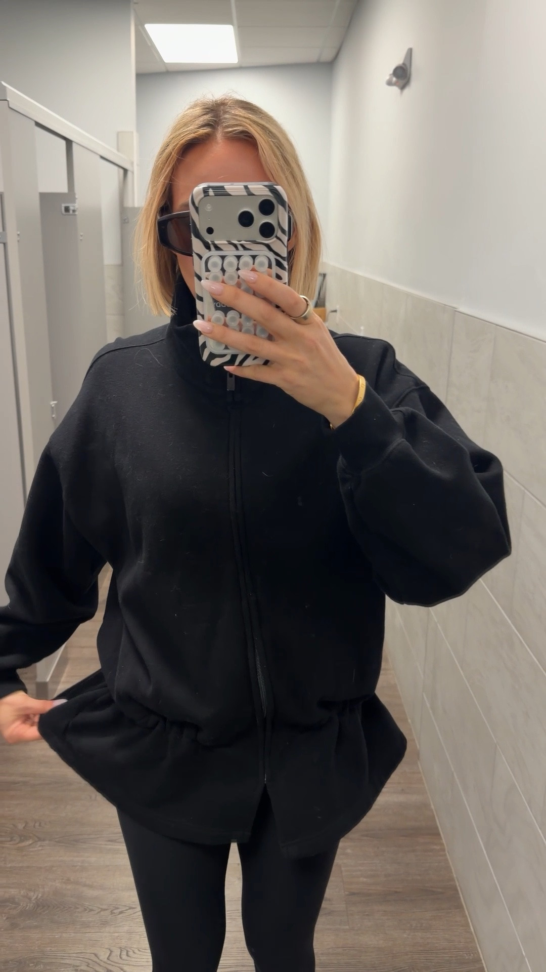Wearing a medium in this sweatshirt. Love how it’s peplum￼

#LTKootd #LTKfitnessgoals #LTKActive