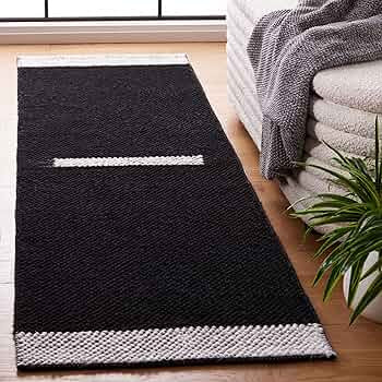 SAFAVIEH Natura Collection Runner Rug - 2'3" x 8', Black & Ivory, Handmade Flat Weave Modern Stri... | Amazon (US)