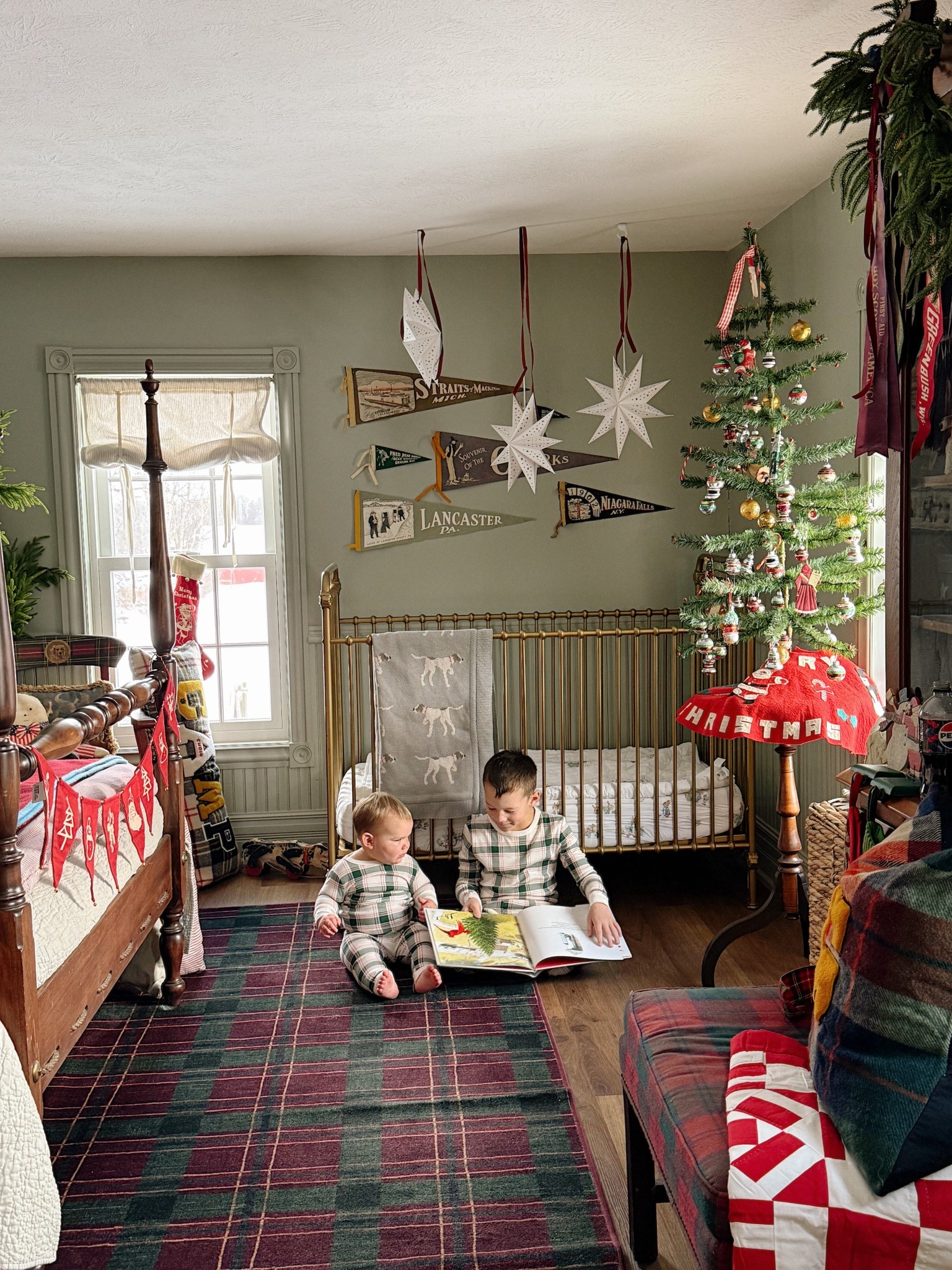 Cozy Christmas boys room