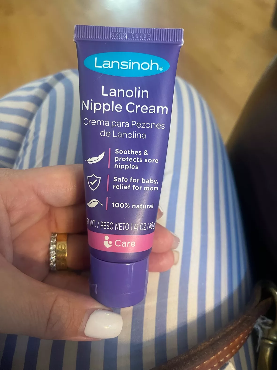 Lansinoh Lanolin Nipple Cream, Safe for Baby and Mom, Breastfeeding  Essentials, 1.41 Ounces
