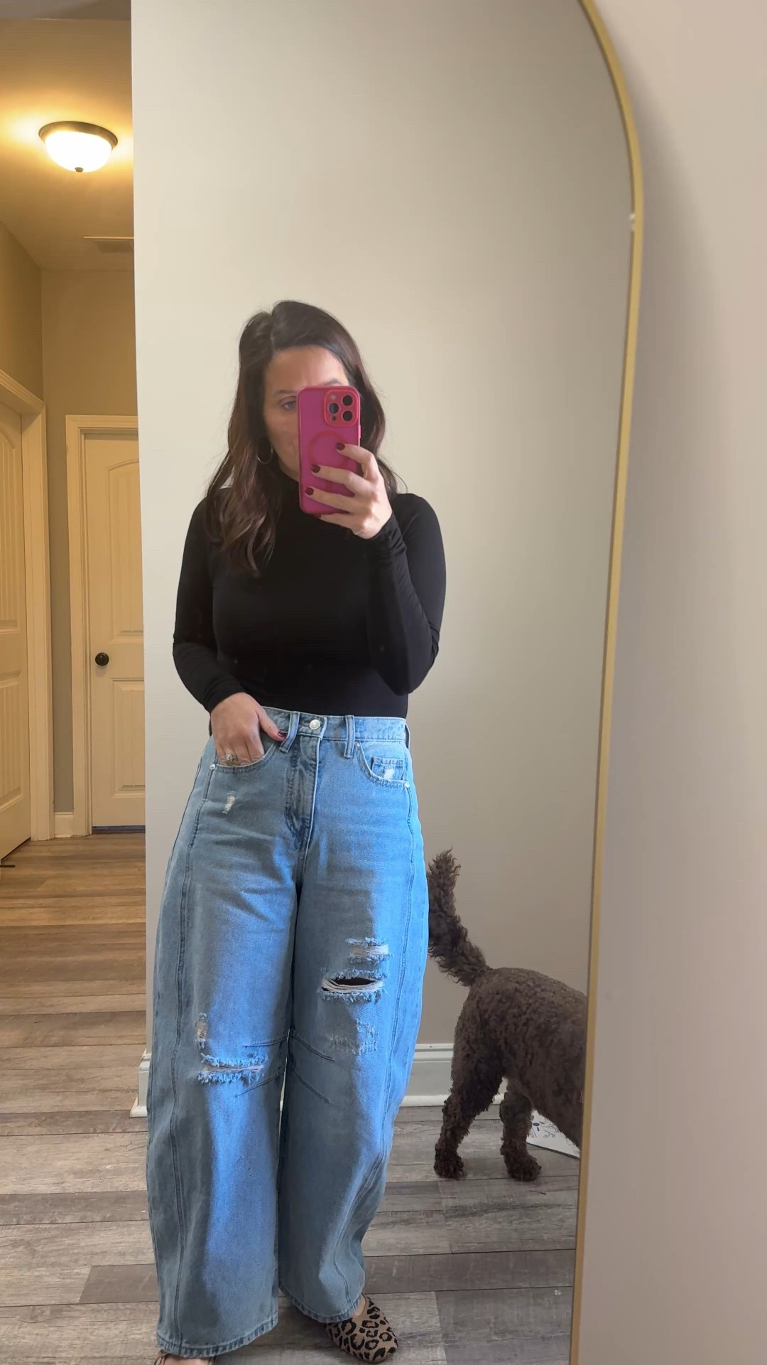 Barrel Jeans for a Sunday! 

#LTKmomlife #LTKPetite #LTKgrwm