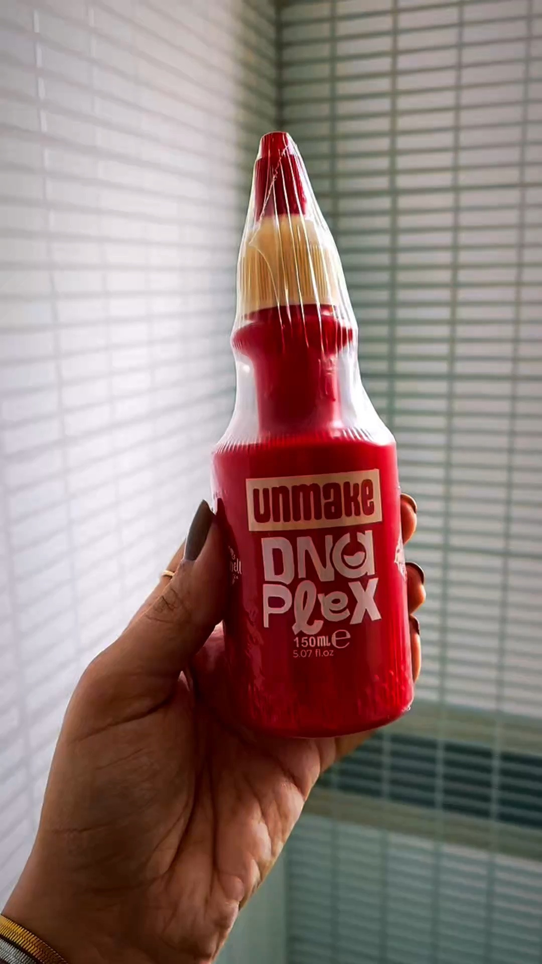 Unmake dnaplex lançou e amanhã estará disponível para venda 😍 

Seu cabelo pode estar pedindo algo que hidratação, nutrição e reconstrução não entregam sozinhas. 

O DNAPLEX chega com uma proposta diferente: reposição de peptídeos. 

Essa tecnologia ajuda a devolver componentes importantes para a estrutura dos fios, contribuindo para mais resistência, elasticidade, força e melhor desempenho dos tratamentos. 

Se você tem química, descoloração, progressiva ou usa muito secador e chapinha, esse lançamento merece sua atenção. 

✨ Não é apenas mais um finalizador. 
✨ É um tratamento para a estrutura dos fios. 

Quem já quer testar essa novidade? 👇 

• Comenta EU QUERO ou clica no link da minha bio para entrar no GRUPO VIP e adquirir o seu! • 

#dnaplex #reconstrucao #cabeloressecado #cabelodanificado #cabelofino

#LTKbrasil #LTKpromo #LTKhome