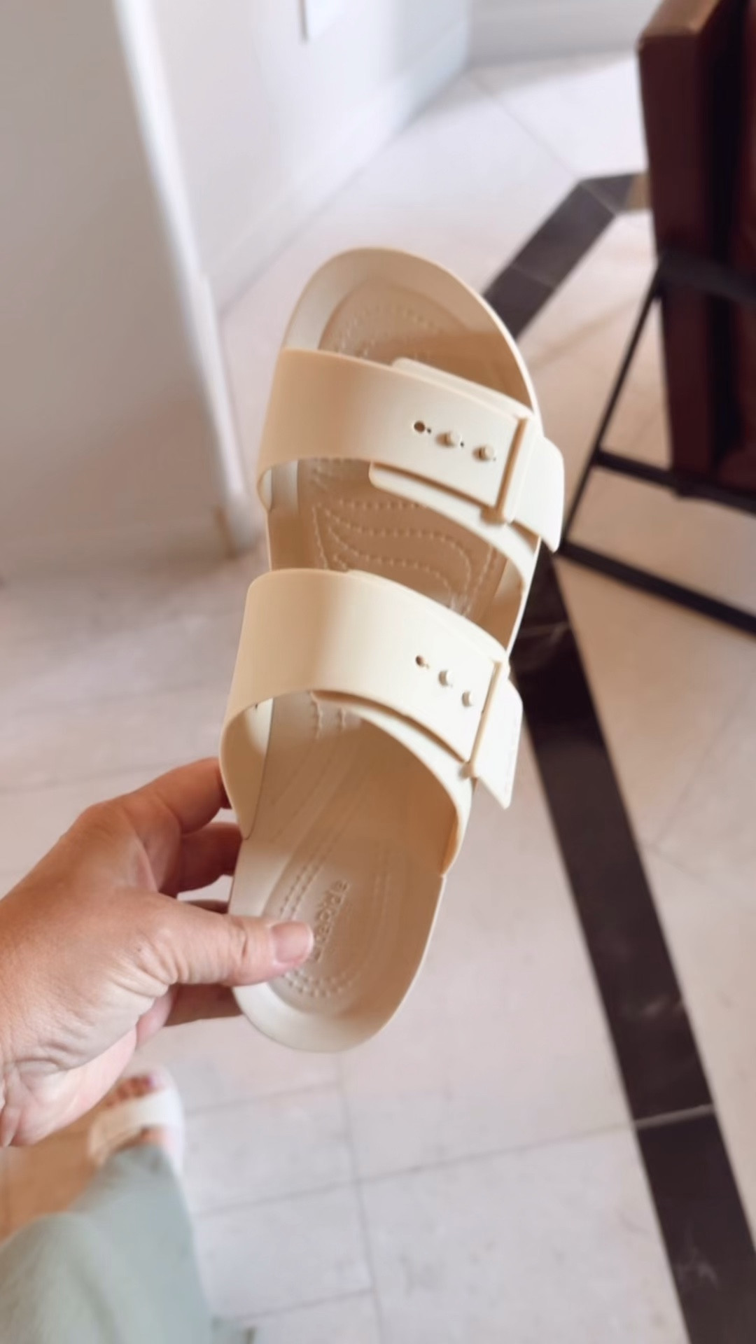 Cute Summer everyday shoe

Summer sandals, summer outfit idea, slip on shoes, vacation shoes, 

#LTKSpringSale #LTKTravel #LTKOver40