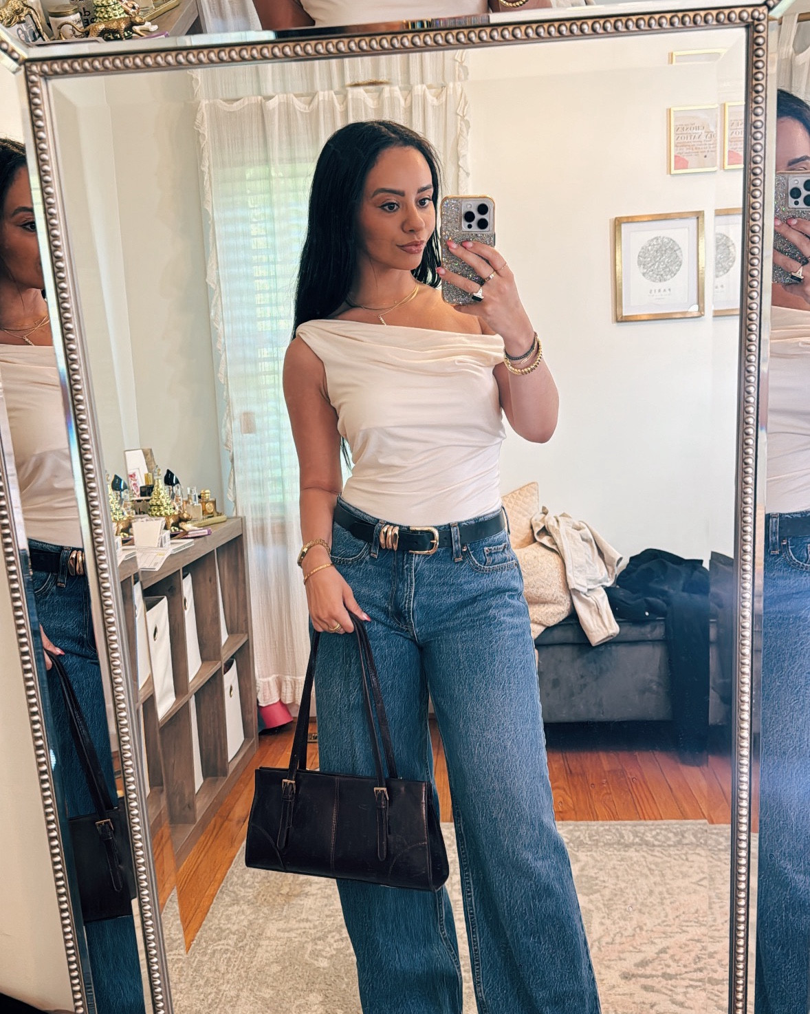 Outfit & makeup detail!! This is an effortless chic look that is timeless and is giving GRWM but also cute and flirty! 💓

XS top, 25 R curve love jeans, XS belt, TTS heel 

#LTKStyleTip #LTKPetite #LTKBeauty