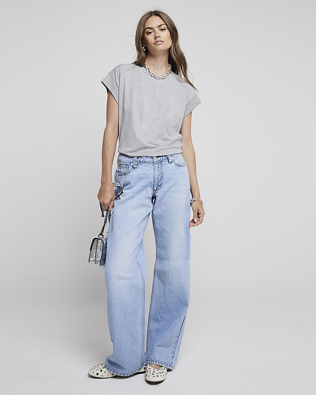 Blue low rise relaxed straight jeans | River Island (UK & IE)