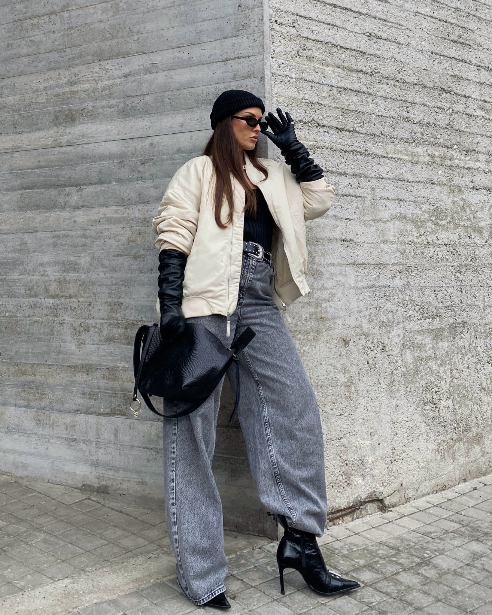 Proof that baggy jeans can be chic 🥰

#LTKStyleTip #LTKSeasonal
