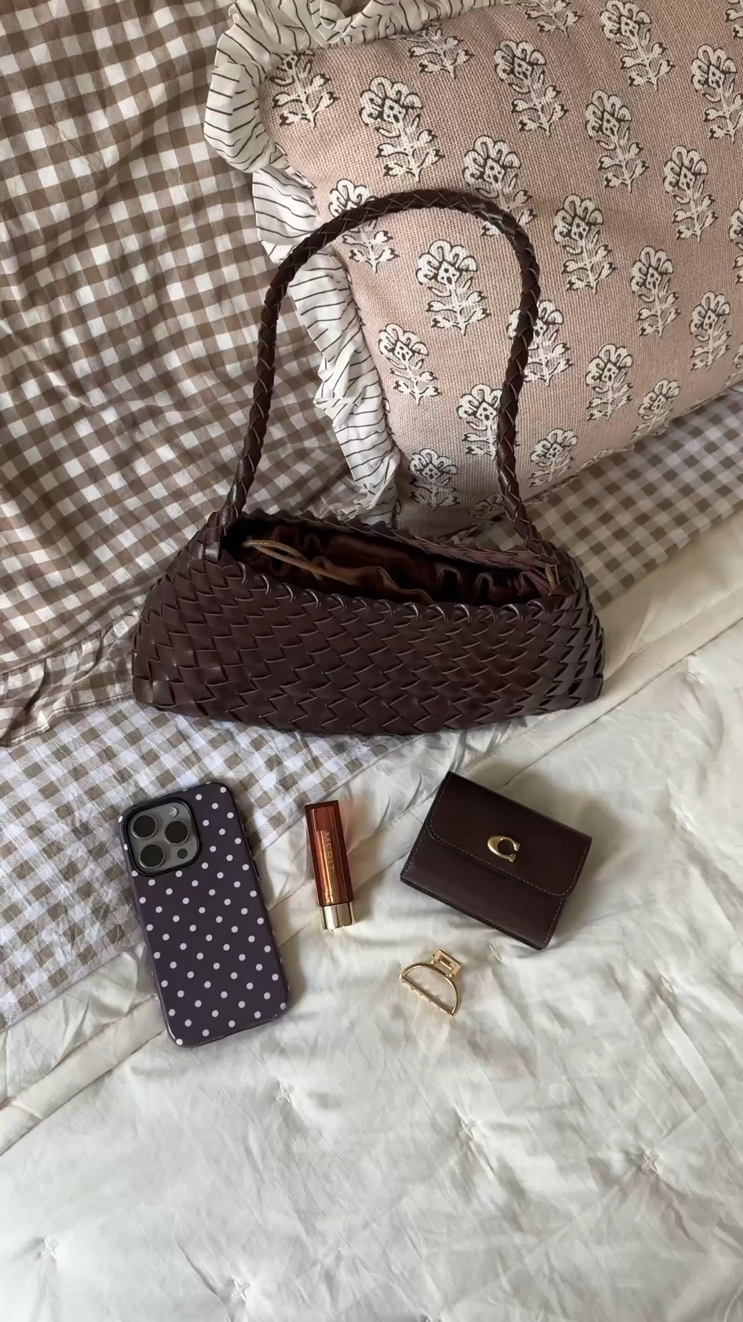 My bag essentials

#LTKdayinmylife #LTKMothersDay #LTKootd