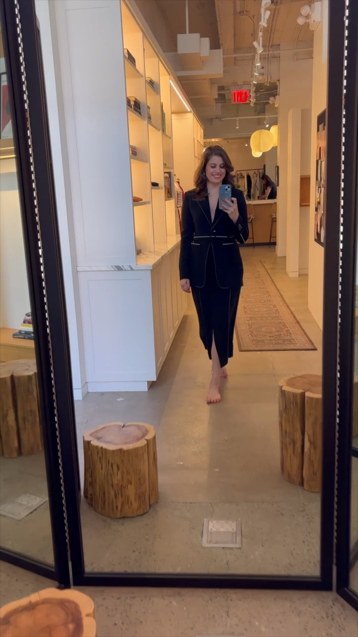 Step into power dressing with us as we style our looks for “The New Power Wardrobe: Dressing for Impact in Financial Services” with @womensbondclub. 💼✨ From tailored blazers to confidence-boosting heels, we curated workwear outfits that channel credibility, authority, and modern elegance in finance.
Watch how we prepared for a night where style met substance, and discover outfit ideas perfect for boardrooms, networking events, and executive presence.
#PowerDressing #FinanceFashion #LTKWorkwear #suits #corporatefashion 

#LTKWorkwear #LTKStyleTip #LTKTravel