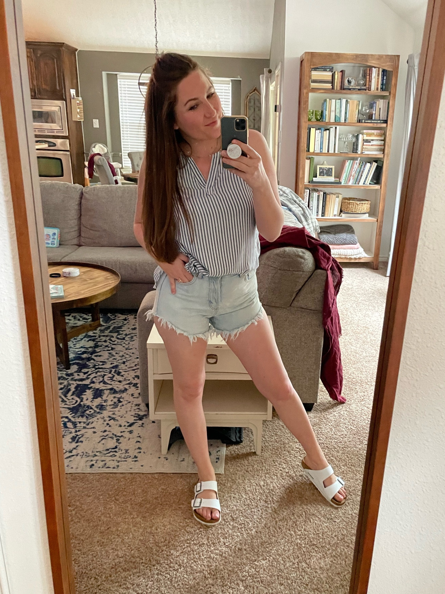 Fridays OOTD ft. school pickup

#LTKstyletip #LTKfit #LTKFind
