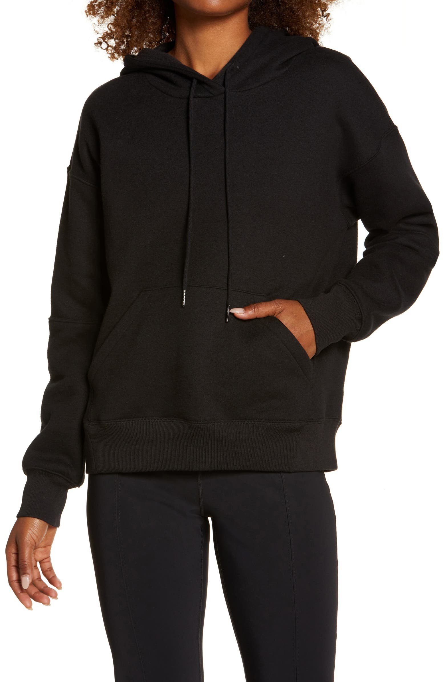A soft cotton blend brings everyday comfort to a classic, loose-fitting pullover finished with a ... | Nordstrom