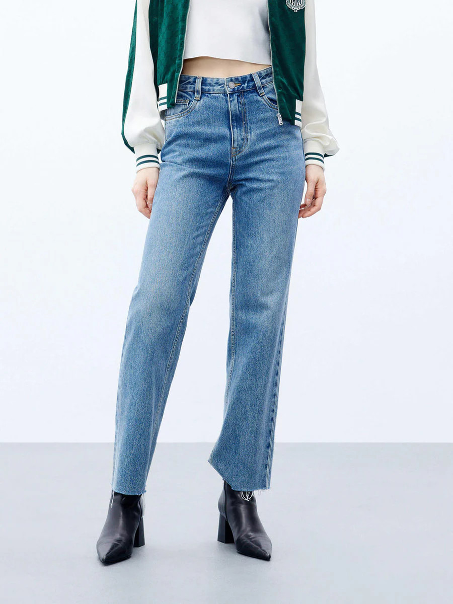 MO&Co. Women's Blue Straight Leg Ankle Jeans in Cotton | MO&Co.