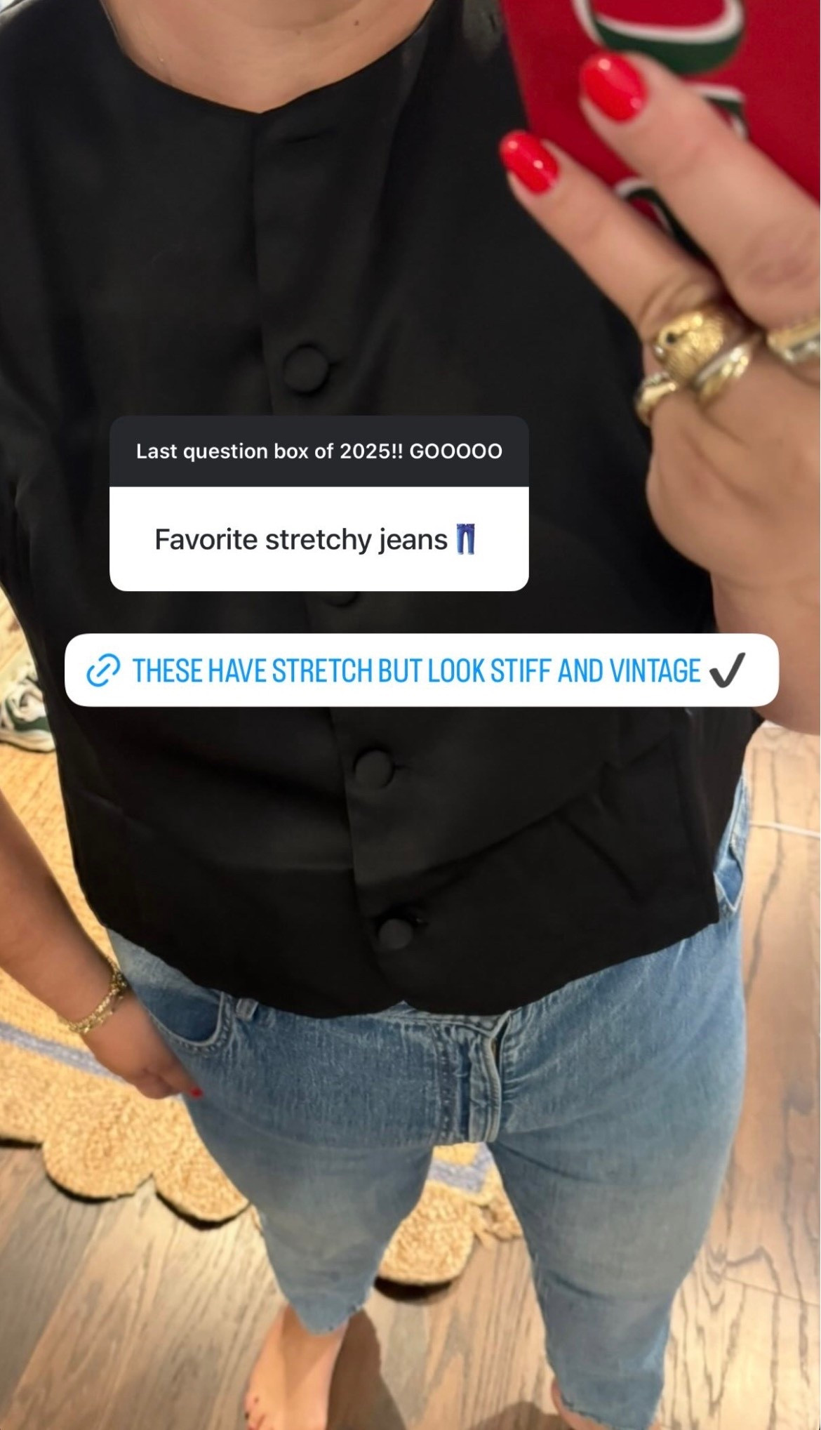 These are my favorite stretchy jeans. They look stiff and vintage but they have stretch!

#LTKSeasonal #LTKdayinmylife #LTKootd