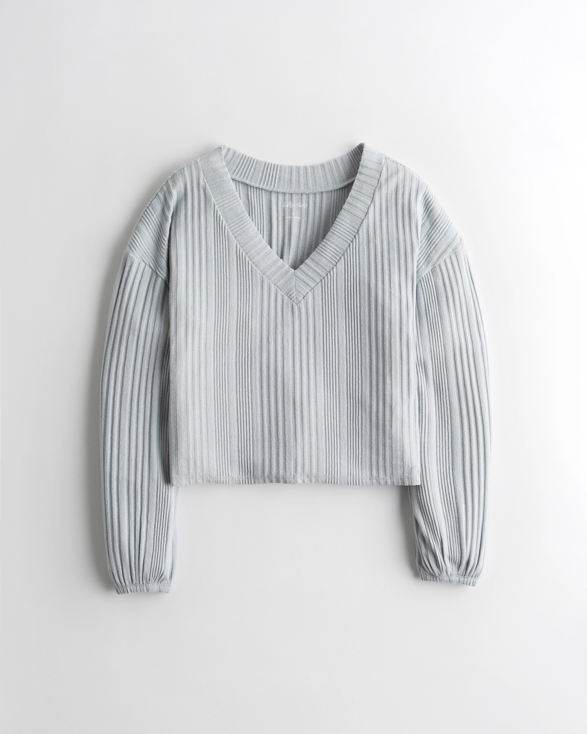 Gilly Hicks Gilly Hicks Kurzes Dreamworthy Oberteil mit V-Ausschnitt | Gilly Hicks Nachtwäsche ... | Hollister (EU)