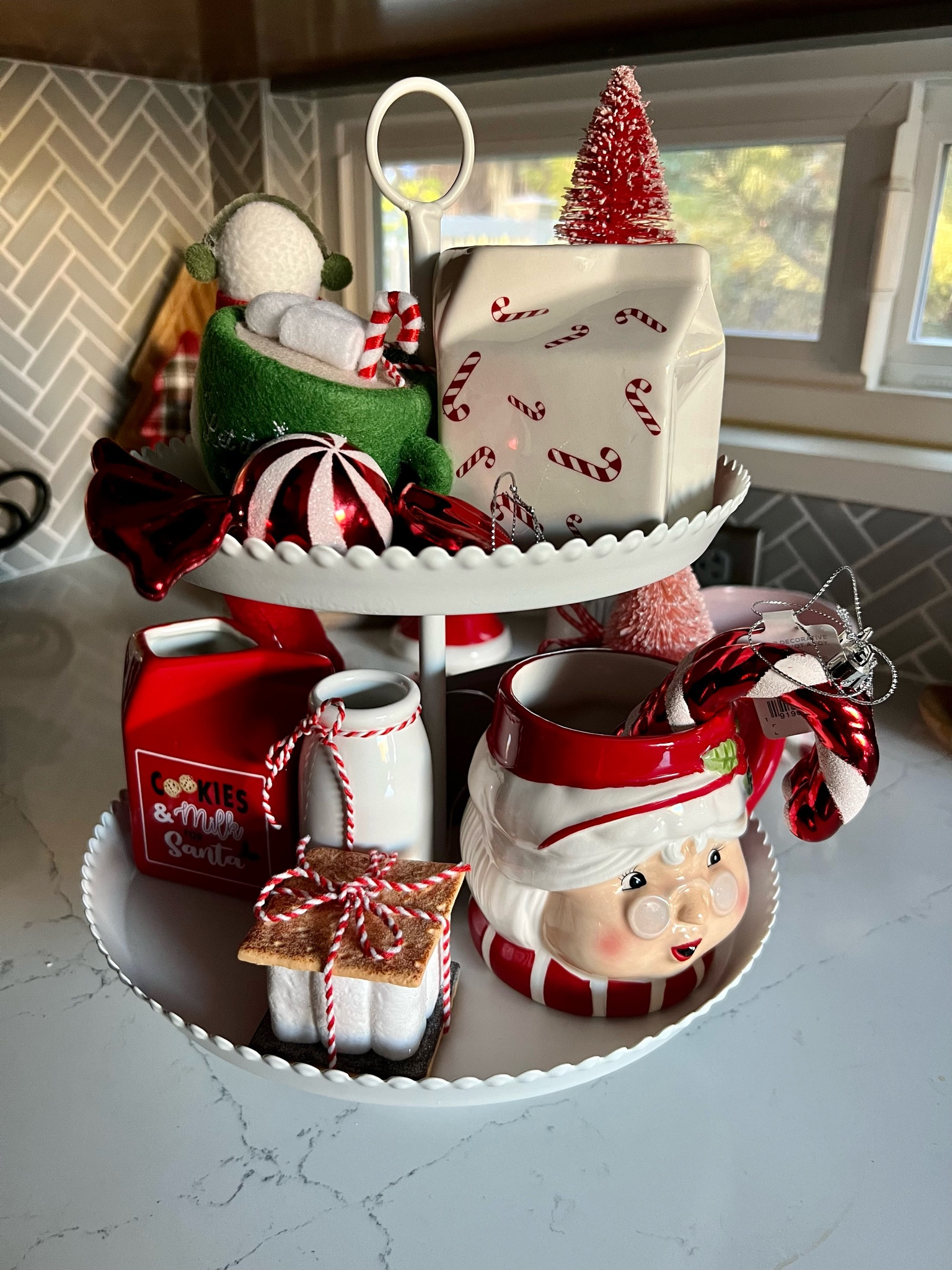 Christmas decorations

#LTKHolidaySale #LTKhome #LTKHoliday