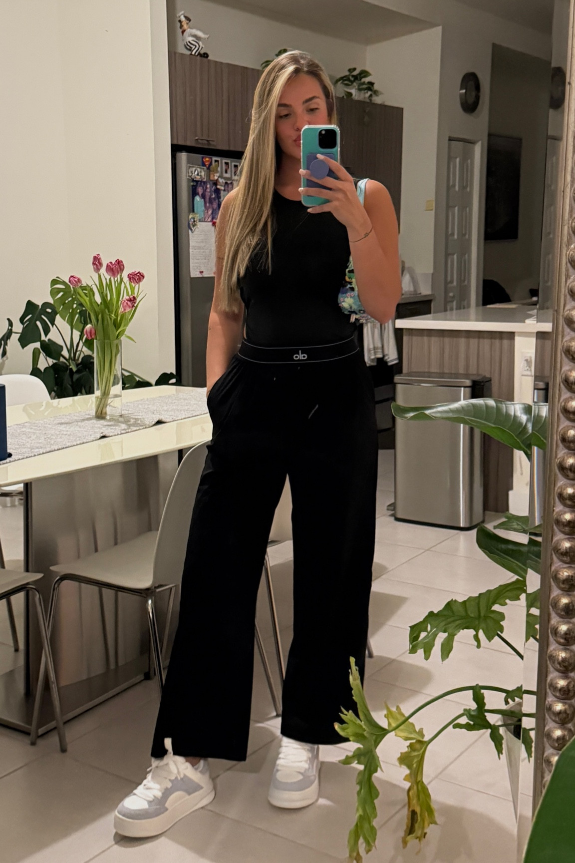 Alo Yoga pants 