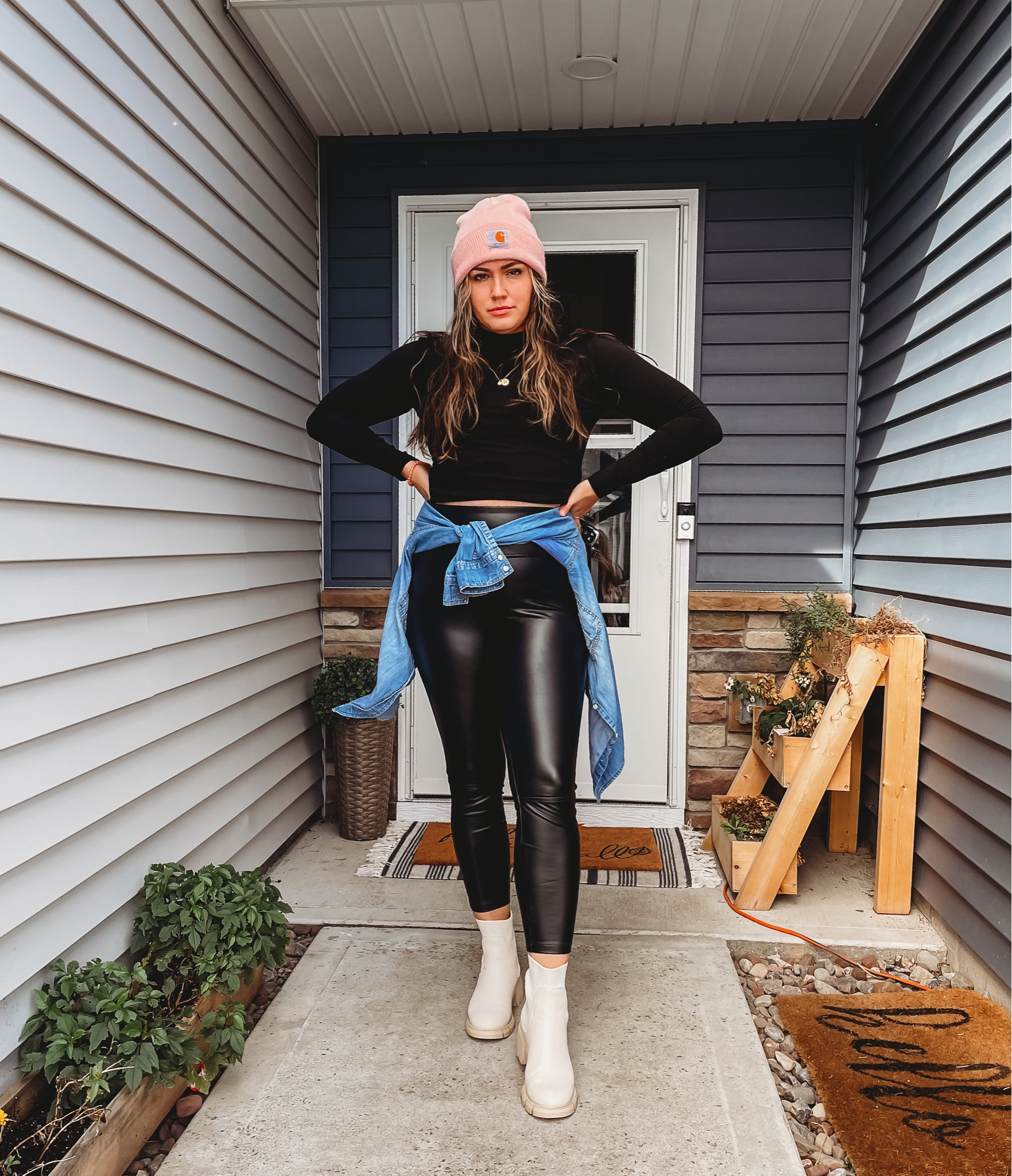 Apple picking season in NY is cold but CUTE. I wore this outfit to pick a whole bushel of apples with the family 🍎 

#LTKSeasonal #LTKfit