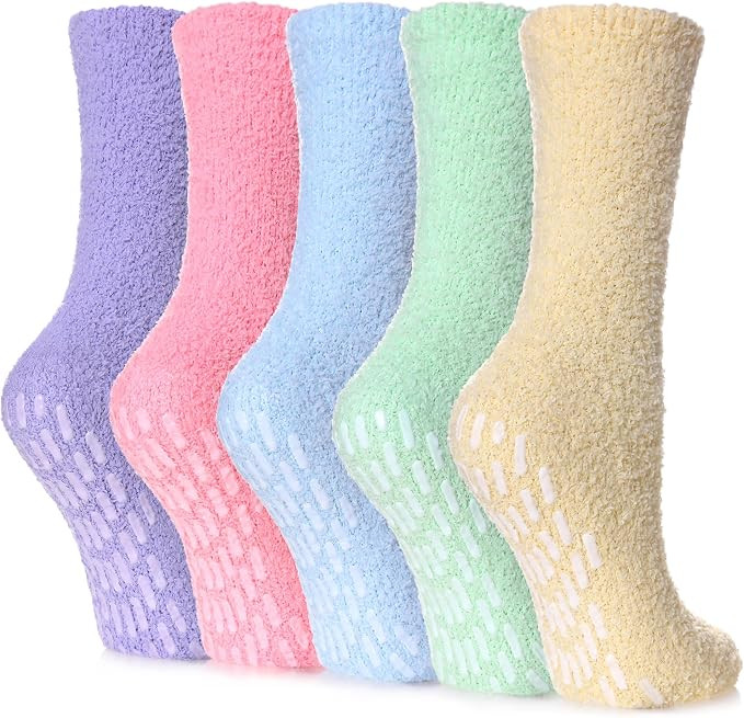 Yebing Non Slip Hospital Socks for Women with Grips Fuzzy Cozy Anti Skid Slipper Socks Winter War... | Amazon (US)