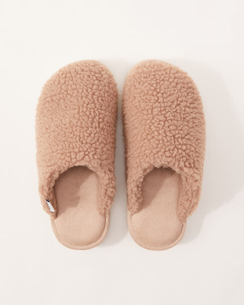 girls slippers | girls accessories & perfume | Abercrombie.com | Abercrombie & Fitch (US)