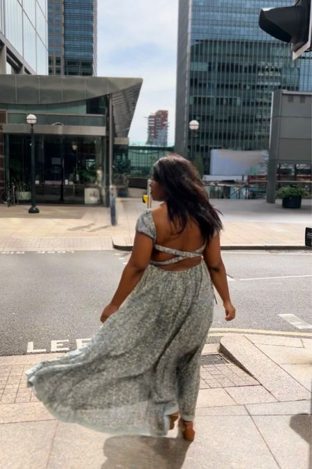 This summer maxi dress is everything, they have 5 gorgeous colour ways in this dress. 

I’m wearing a large as a 
size 16 🇬🇧/ 12 🇺🇸 

#LTKeurope #LTKSeasonal #LTKmidsize