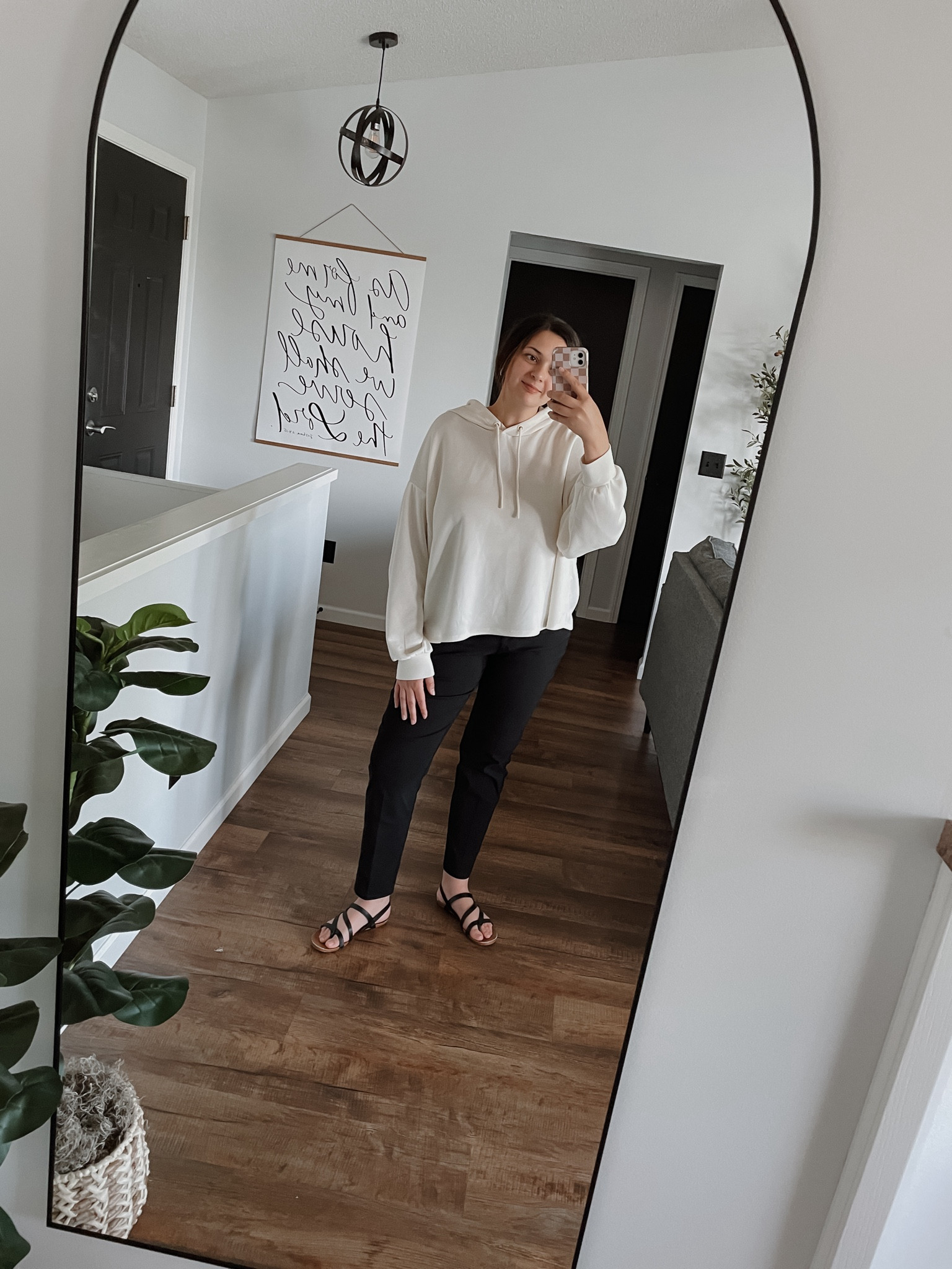 Can’t get over this comfortable look with 89th + Madison’s Little Black Pant! 🙌 

#LTKMidsize #LTKFindsUnder50 #LTKStyleTip