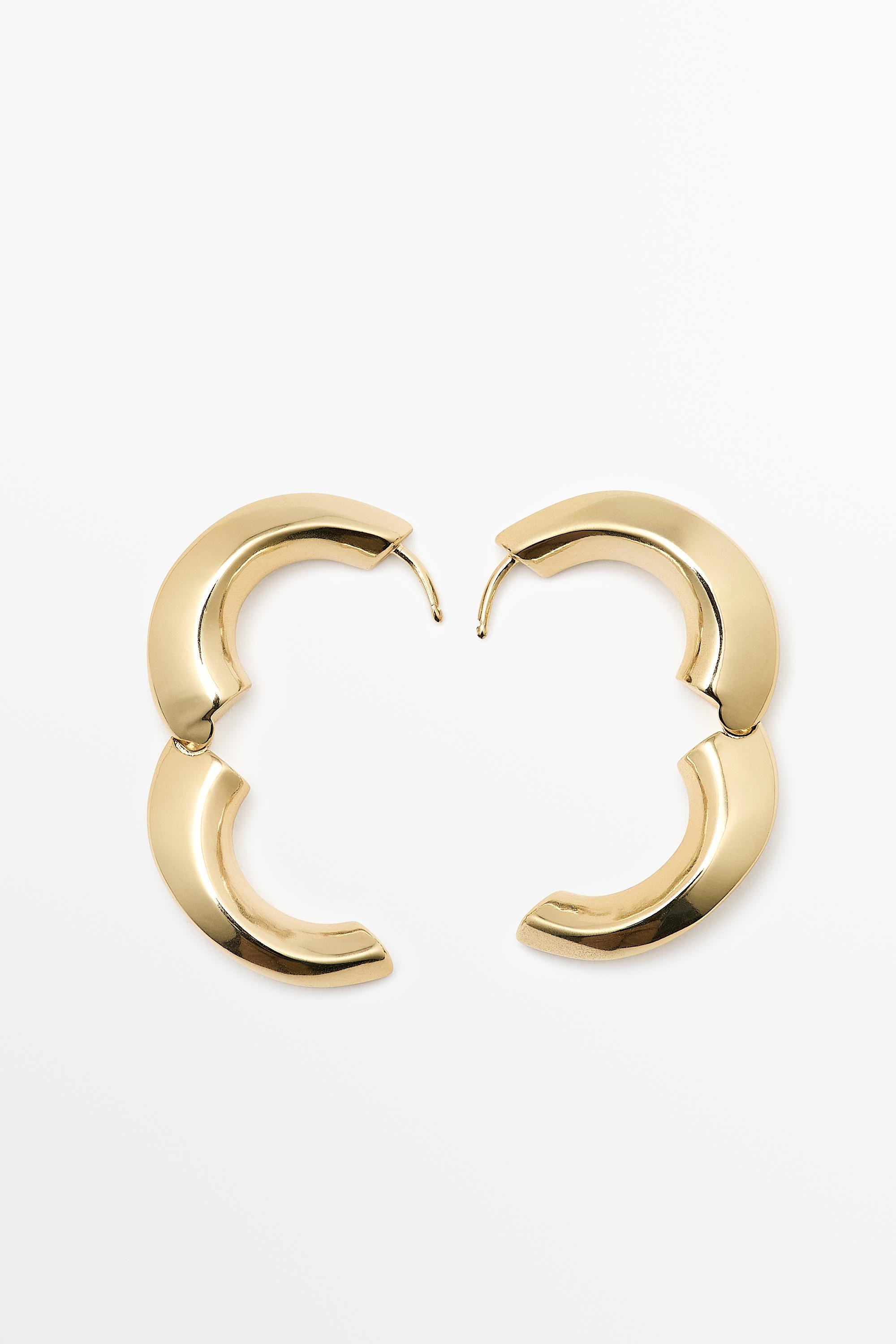Voluminous hoop earrings | Massimo Dutti US