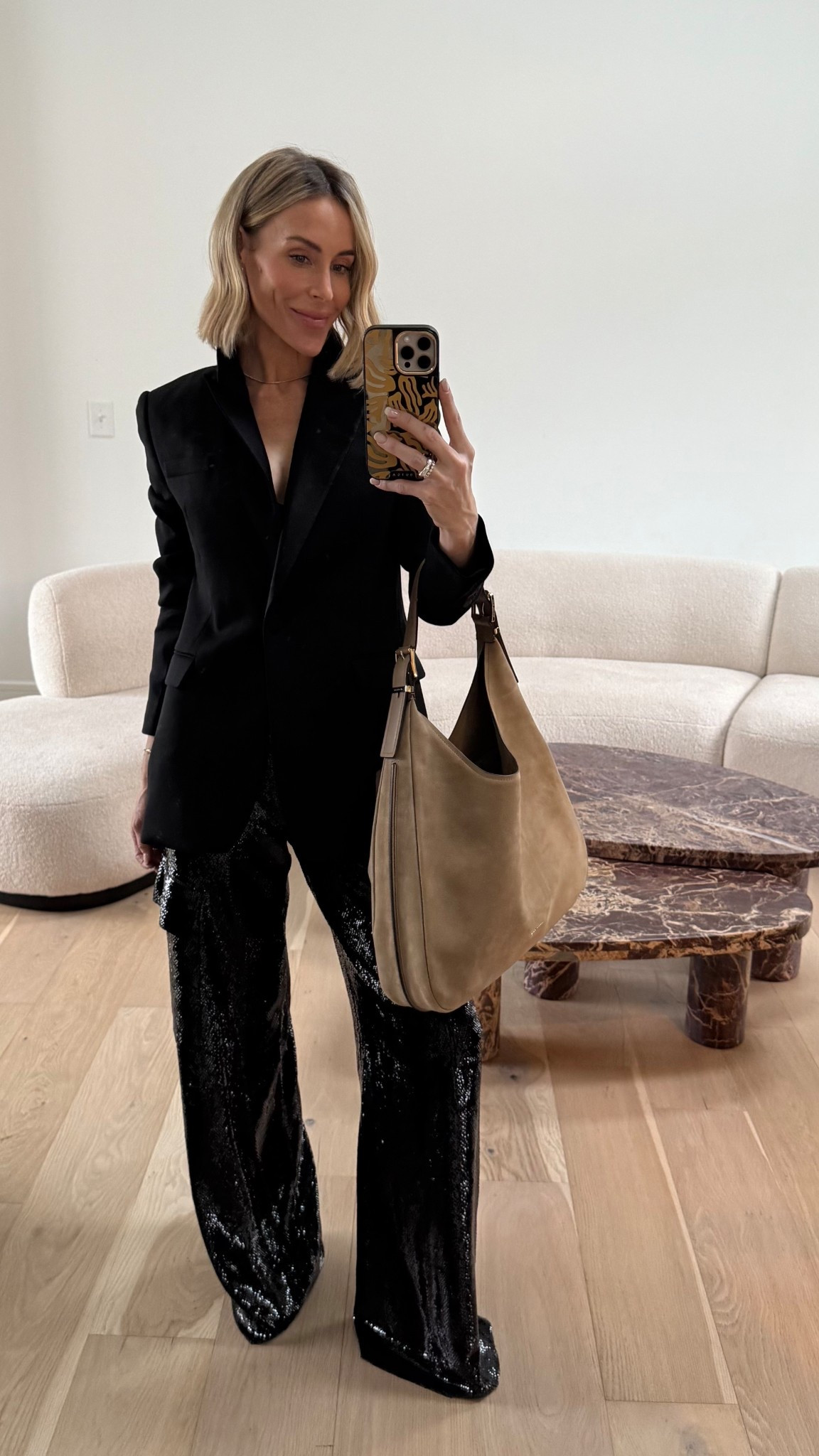 Wearing head to toe @michaelkors this holiday season. 25% off your purchase! ✨ #michaelkors #mkpartner https://liketk.it/5D6RJ

#LTKHoliday #LTKootd #LTKGiftGuide