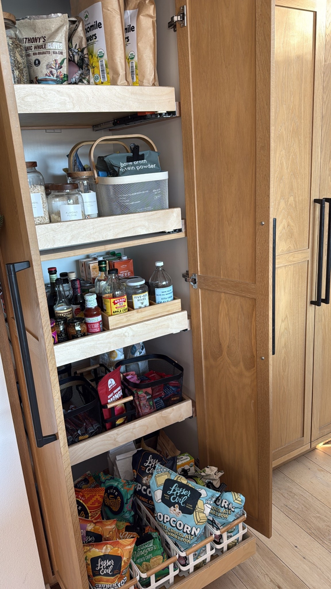 Pantry organization 💁🏻‍♀️

Kitchen
Home 

#LTKHome