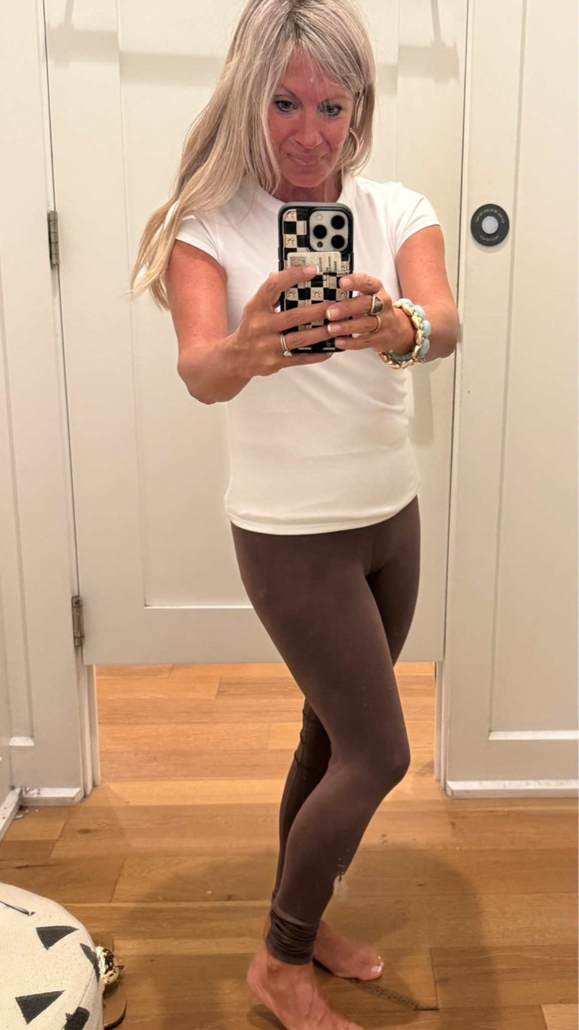 Aerie leggings on drop.  Love this chocolate brown🤎.   Find them linked 👇.  #ad

#LTKSaleAlert #LTKActive #LTKPetite