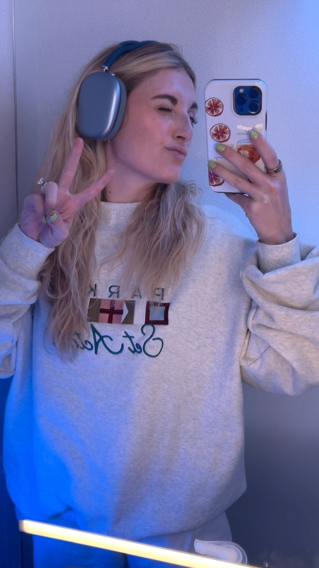 Travel outfit inspo 🩵✈️⚓️

#LTKTravel #LTKFallSale #LTKStyleTip