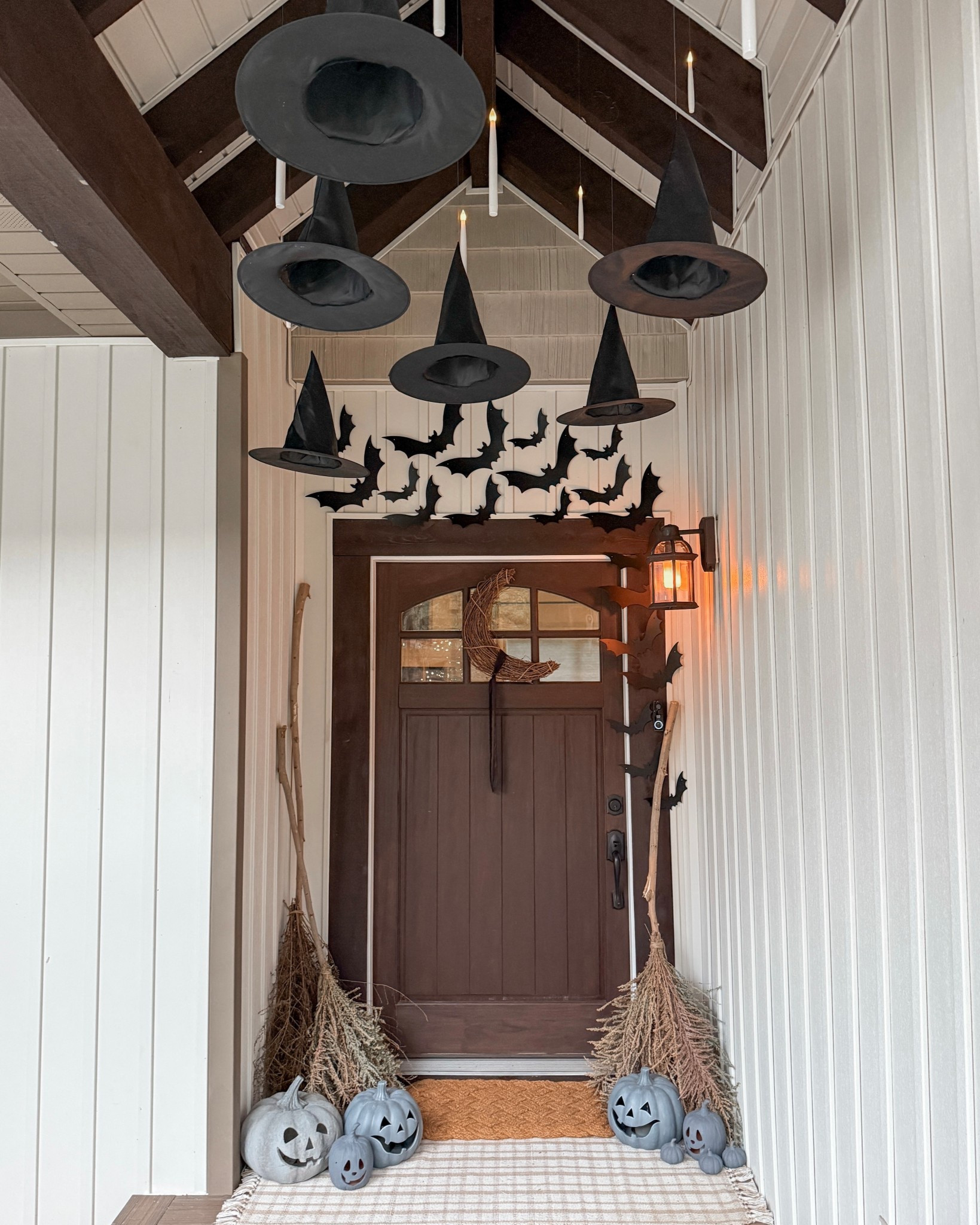 Halloween front porch inspo. ✨🌙🧹

#LTKHome #LTKFindsUnder50 #LTKHalloween