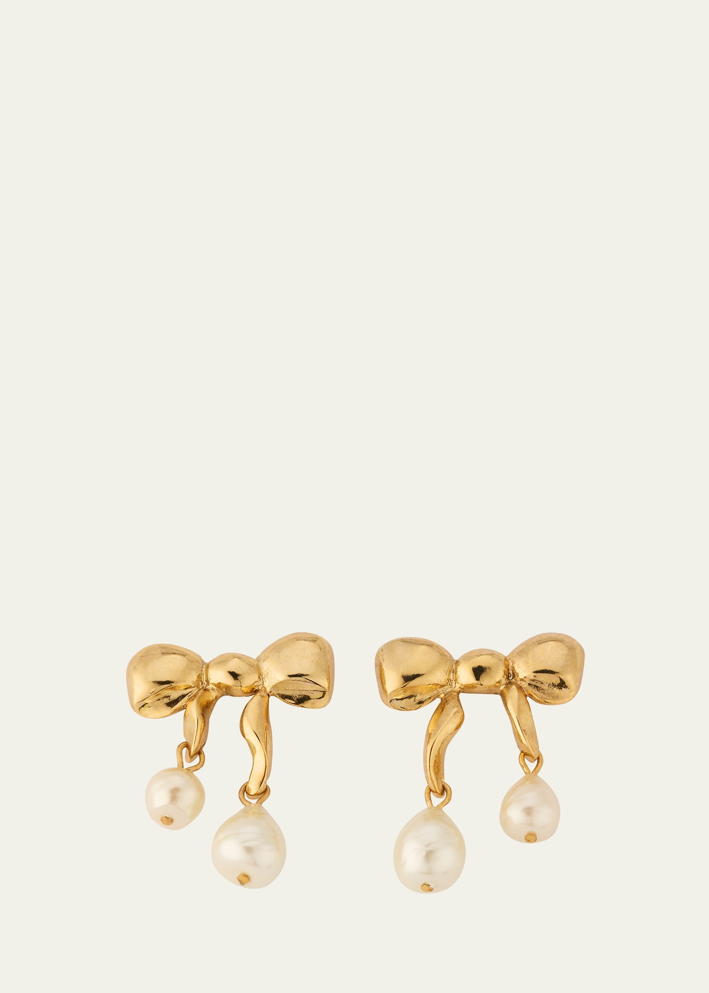 Oscar de la Renta Heart & Bow Resin Pearl Earrings | Bergdorf Goodman