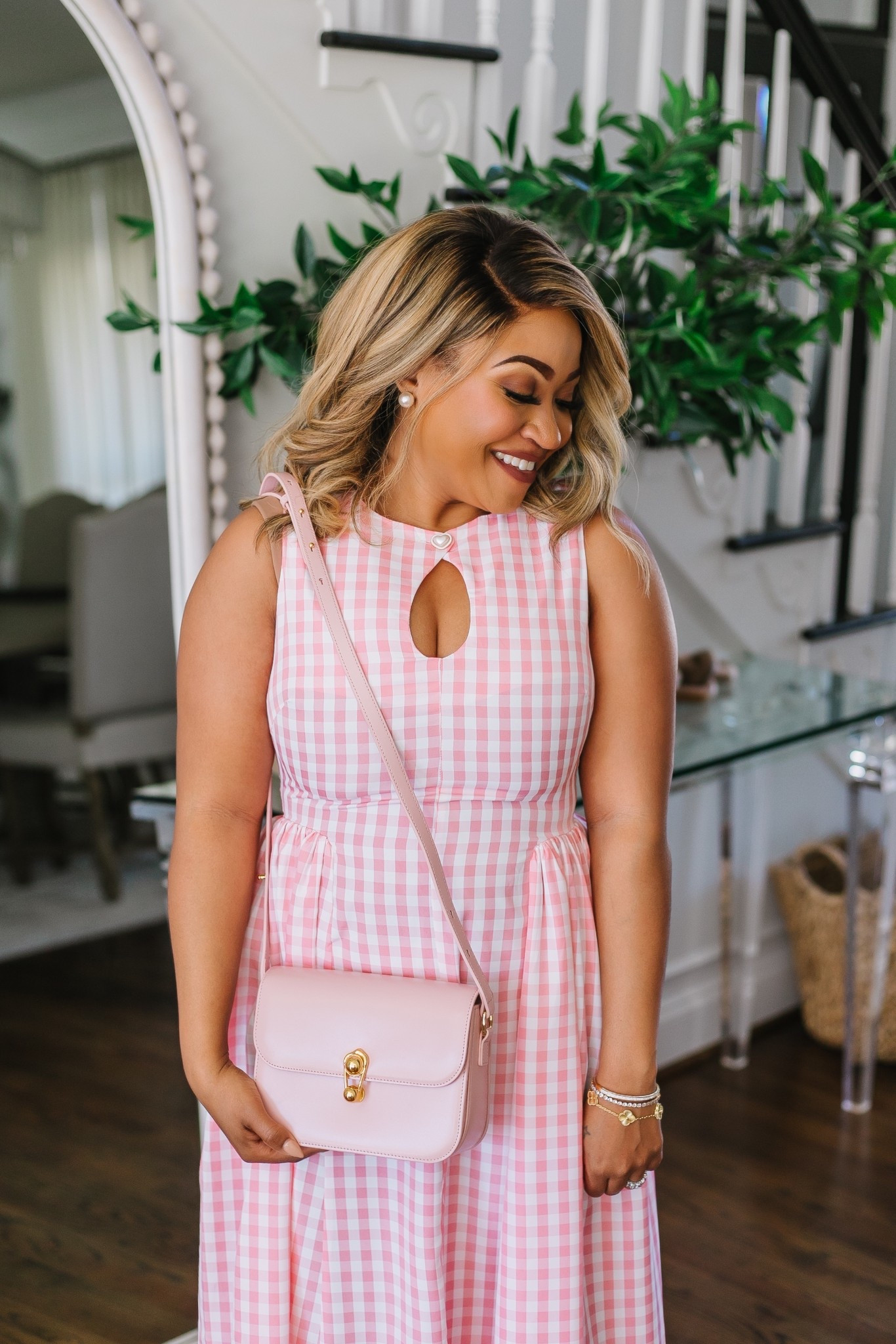 The perfect outfit isn’t complete without the right accessories! ✨ From chic handbags to statement earrings, these affordable finds will elevate your spring looks without breaking the bank. 🌸💐 Whether you’re dressing up for Easter or refreshing your wardrobe for the season, these pieces add the perfect finishing touch! 

affordable accessories // spring outfit ideas // easter style // budget-friendly fashion // chic & timeless // effortless style // spring wardrobe essentials
