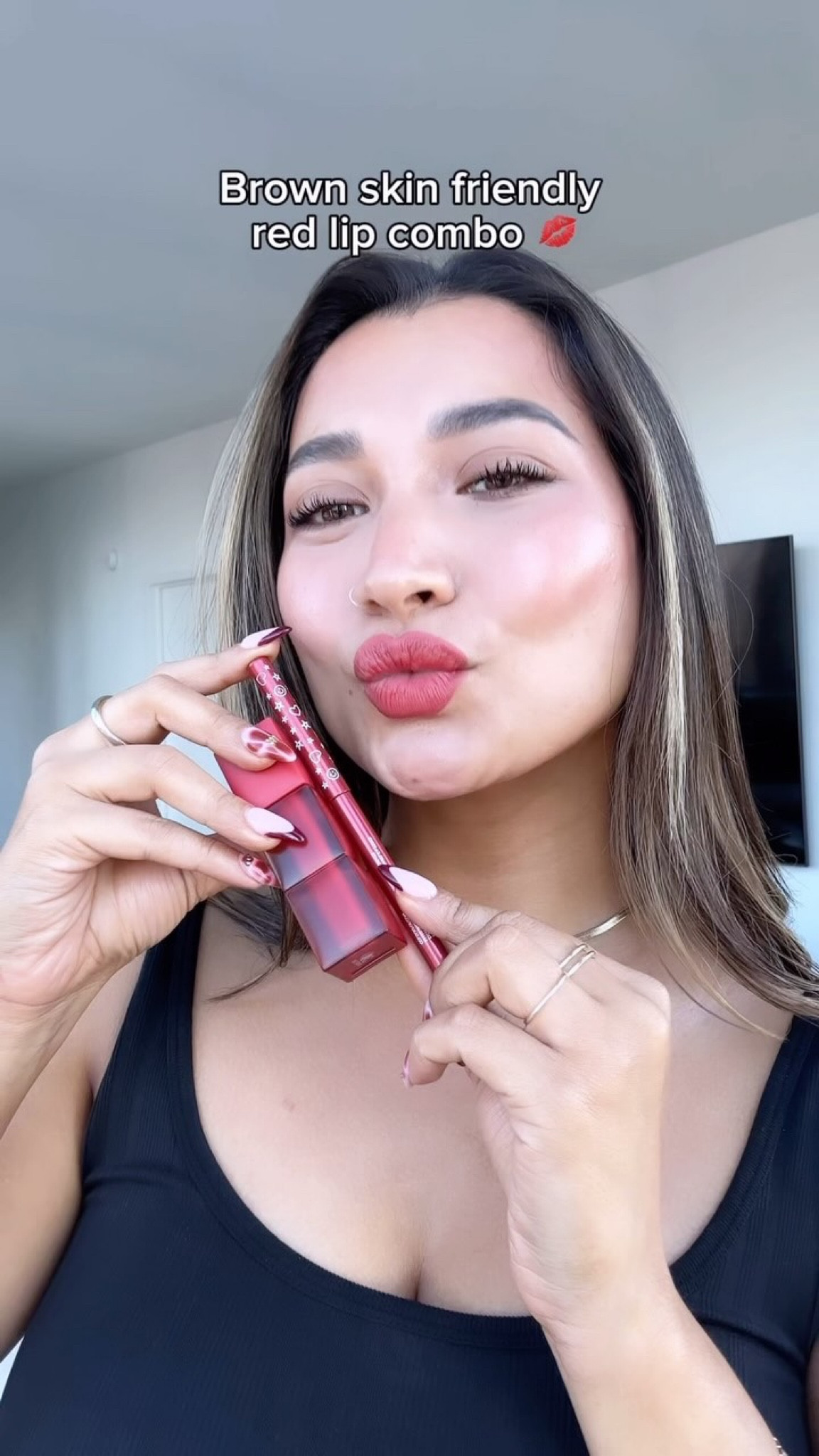 Usually don’t like how red lipstick looks on my but this combo easily became my new fave 

@colourpopcosmetics lipliner 
@maybelline lipstick 

•
•
•
#lipcombo #colourpopcosmetics #maybellinelipstick #viral #makeup #beauty #makeupvideos #makeuptutorial #girls #pov #nycinfluencer #explorepage 

•
•

#LTKHoliday #LTKBeauty #LTKFindsUnder50